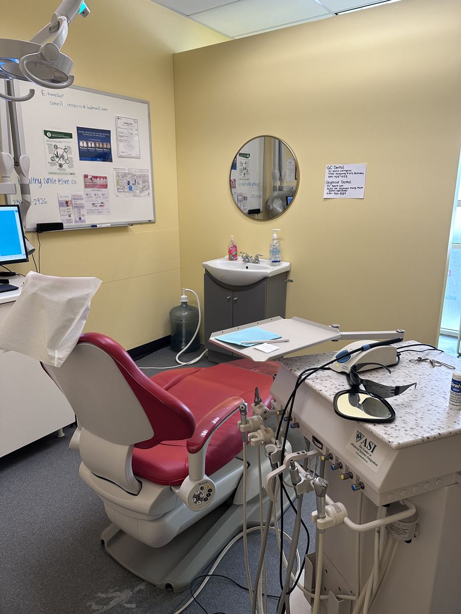 dental-clinic-slider-4